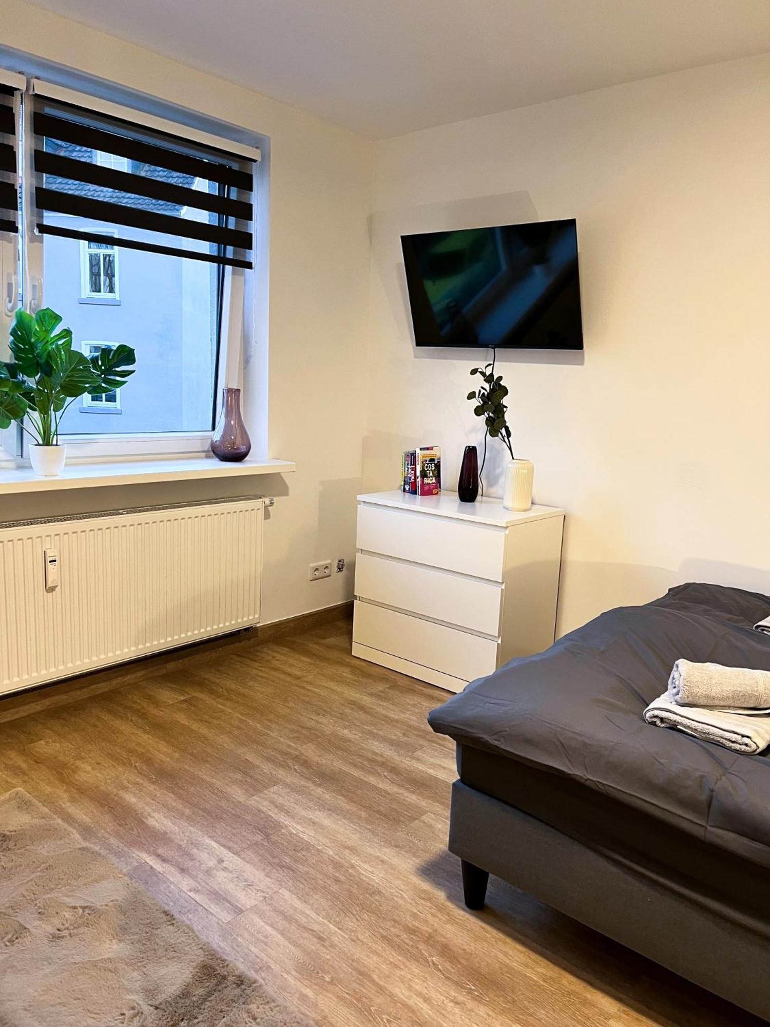 Zentrale Wohlfuehloase Mit Parkplatz Leilighet Osnabrück Eksteriør bilde